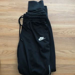 Nike joggers black